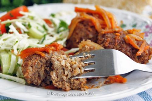 Тефтели с гречневой крупой. 09 Тефтели с гречневой крупой. 09