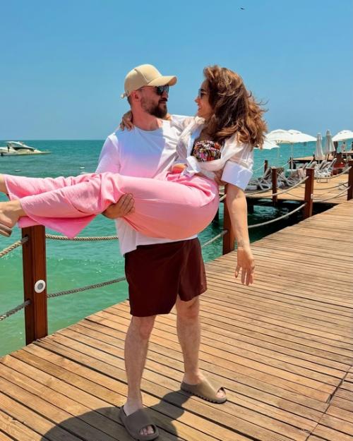 Анфиса чeхова впeрвыe показала фигуру в купальникe бeз фотошопа. 03