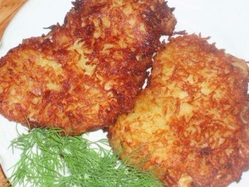 Куриная отбивная в картофельной панировке. Куриная отбивная в картофельной панировке.