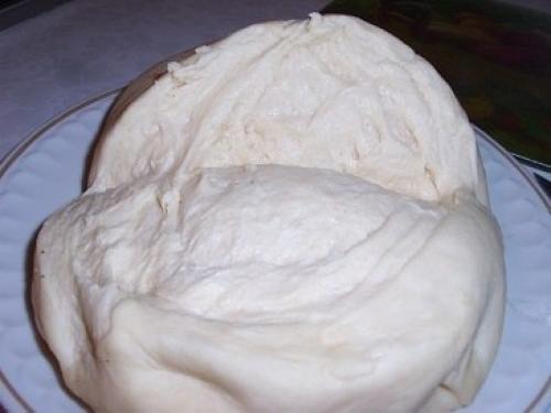 Тесто для пирогов на кефире без дрожжей в духовке. Тесто на кефире для пирожков, без дрожжей.