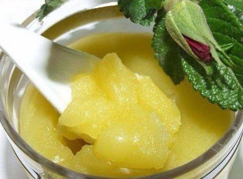 Омолаживающий крема для лица.

