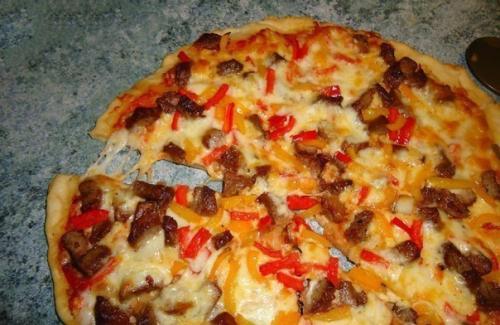 Тонкая пицца 2 начинки. Тонкая пицца 2 начинки.