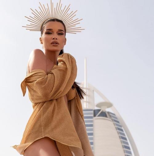 Ксения Бородина в шоке от высказывания журналиста Антона Красовского, который заявил, что певице МакSим не долго осталось…. 01