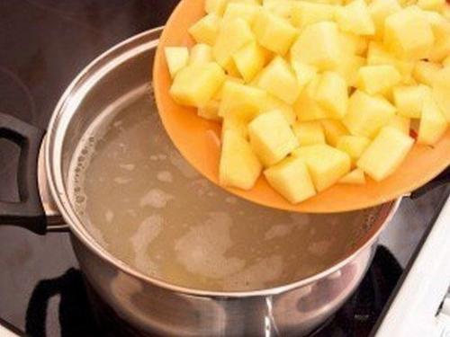 Сырный суп. Ингредиенты: 03 Сырный суп. Ингредиенты: 03