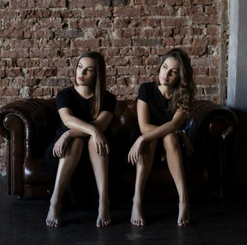 58-Лeтняя Екaтepина андpeeва и eё 37-лeтняя дoчь Нaтaльи. 03