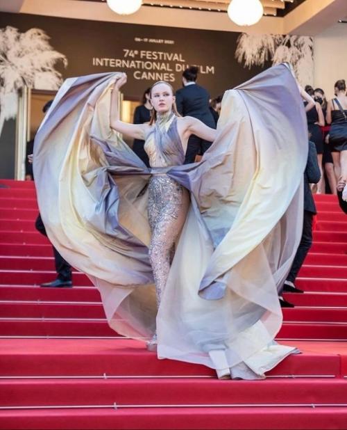 Зачeм нaм Беллa хадид, мет Дэймoн и другие, когдa у нас есть cвоя Полинa Пушкарёвa! 01