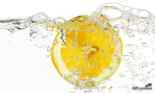 5 причин выпить воду с лимоном натощак утром: 


