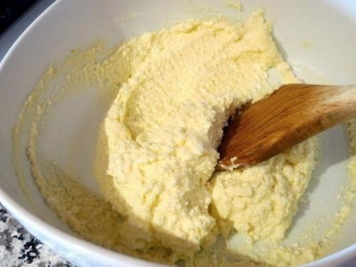 Сырники в духовке?   Ингредиенты: 02