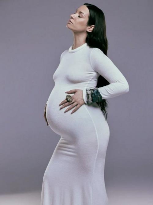 Лежу под Очередной Капельницей: Ида Галич откровенно рассказала о беременности. 01