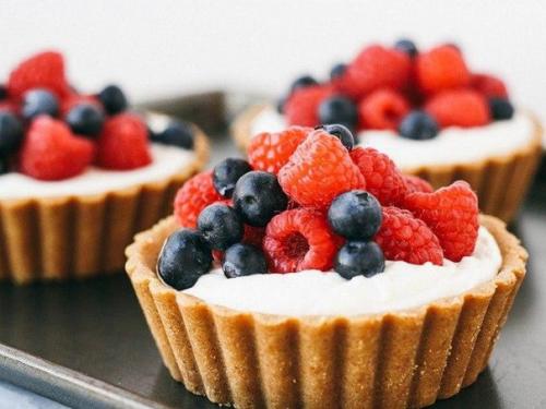 Корзиночки из крекера без выпечки. Корзиночки из крекера без выпечки.