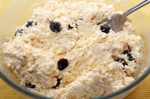 Сырники с манкой и изюмом. 04 Сырники с манкой и изюмом. 04