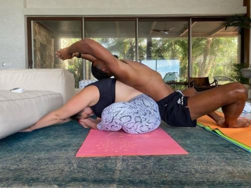 Эшли Грэм, которая абсолютно не стесняется своей фигуры. 03