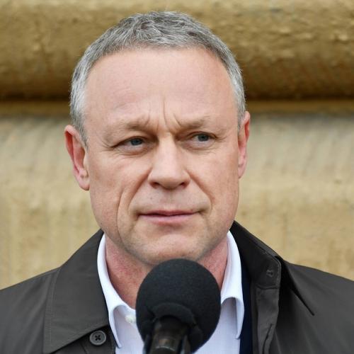 Седина и заметная худоба сделали его неузнаваемым: что стало с Сергеем Жигуновым после смерти бывшей возлюбленной, Анастасии Заворотнюк? 01