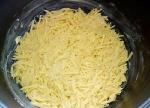 Картофельная запеканка с сосисками и сыром (в мультиварке). 04 Картофельная запеканка с сосисками и сыром (в мультиварке). 04