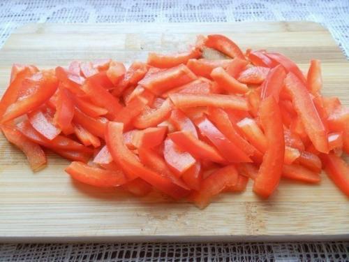 Салат с копченой колбасой и огурцами. 03 Салат с копченой колбасой и огурцами. 03