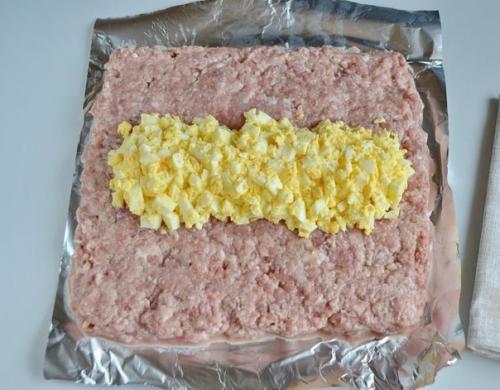 Рулет мясной с яйцом. Мясной рулет с яйцом, как в садике.