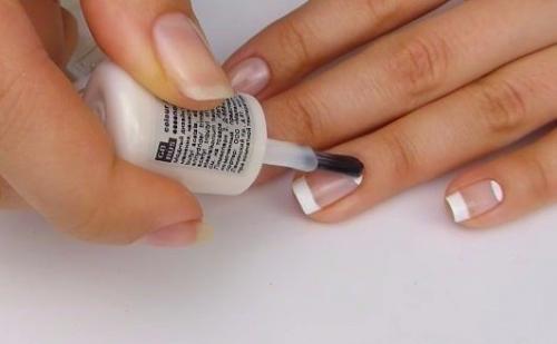 Французский маникюр маркером (пошаговый урок). 04