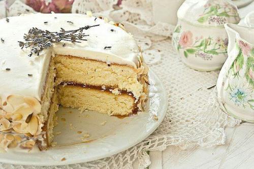 Бисквит с лавандой и абрикосовым джемом. 01 Бисквит с лавандой и абрикосовым джемом. 01