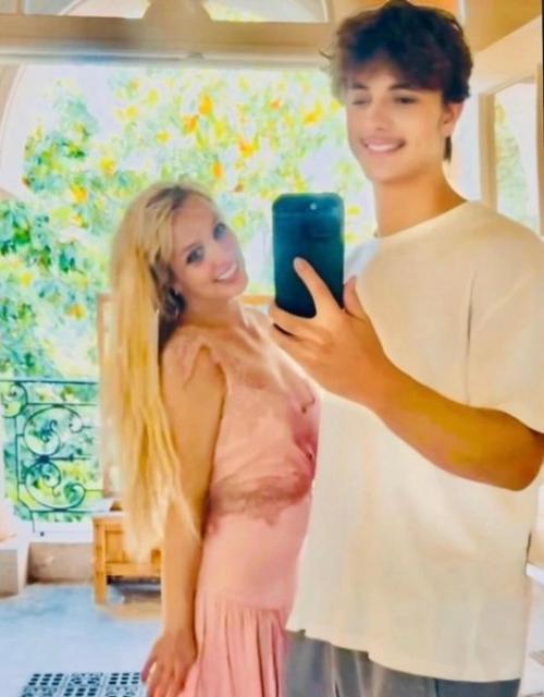 Бритни Спирс заявила, что собирается вернуться на сцену. 01