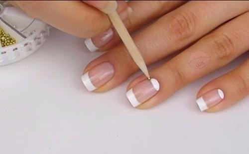 Французский маникюр маркером (пошаговый урок). 05