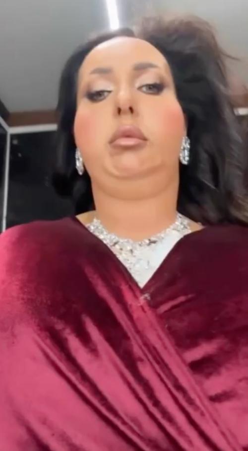 Помните образ Алсу, который отлично описывал нас после новогодних? 02