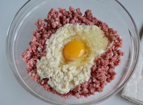 Рулет мясной с яйцом. Мясной рулет с яйцом, как в садике.