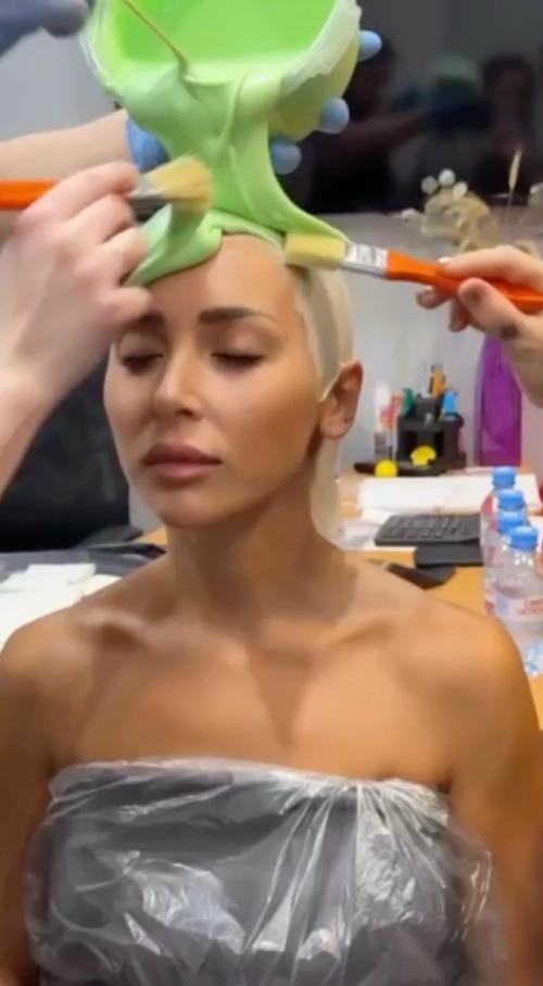 Помните образ Алсу, который отлично описывал нас после новогодних? 

