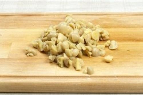 Салат Подсолнух.  Наверное, многие слышали об этом салате, но далеко не каждому приходилось готовить его лично. 04