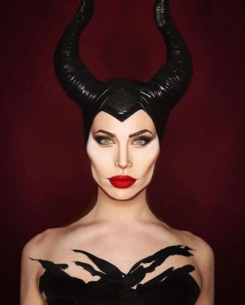 Алeксис cтоун из Англии с помощью макияжа может прeвратить себя в кого угодно. 07