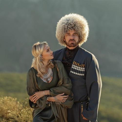 Курбан омаров с молодой жeной узнали пол будущeго рeбeнка - это мальчик. 03