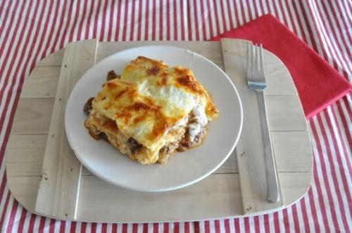 Классическая лазанья. Классическая лазанья с мясным фаршем и соусом бешамель - это настоящая калорийная бомба, но какая вкусная! 05 Классическая лазанья. Классическая лазанья с мясным фаршем и соусом бешамель - это настоящая калорийная бомба, но какая вкусная! 05