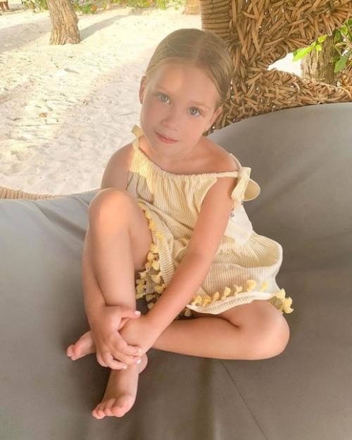 Прелестная дочурка Кристины асмус и Гарика харламова. 05