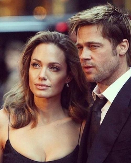 Самой красивой голливудской парой первых двух десятилетий 21 века признали Анджелину Джоли и Брэда питта. 03