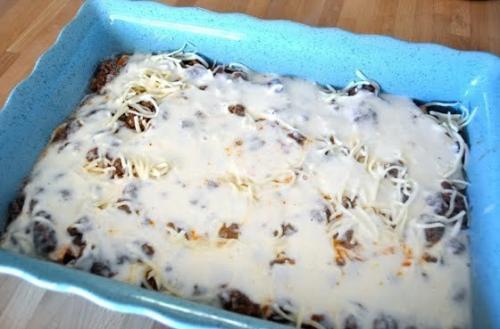 Классическая лазанья. Классическая лазанья с мясным фаршем и соусом бешамель - это настоящая калорийная бомба, но какая вкусная! 03 Классическая лазанья. Классическая лазанья с мясным фаршем и соусом бешамель - это настоящая калорийная бомба, но какая вкусная! 03