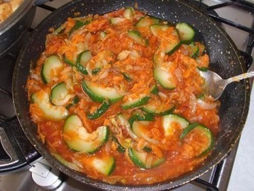 Ароматная курица с кабачками в соусе. 02 Ароматная курица с кабачками в соусе. 02