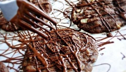 Прекрасные шоколадные печенюшки. Прекрасные шоколадные печенюшки.