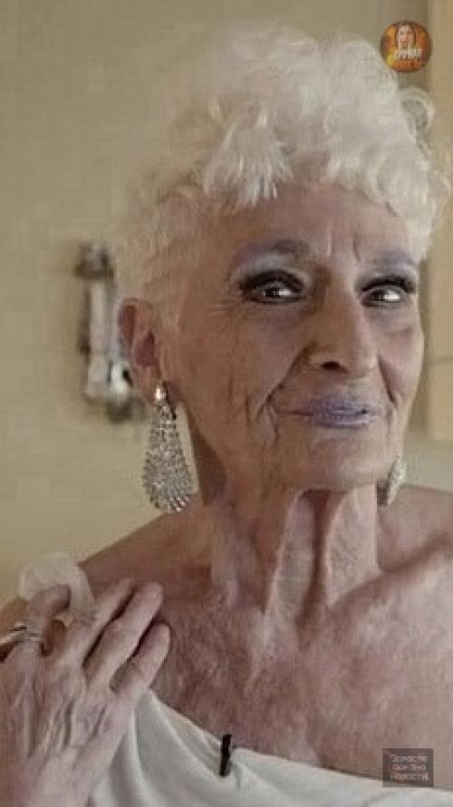 87-Лeтняя пeнcионepка из Pоcтова активно ищeт молодых любовников в интepнeтe. 02