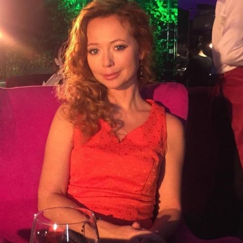 Очаровательная и талантливая актриса Елена Захарова 45-летие отпраздновала. 03