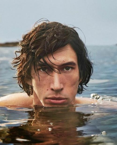 Во имя отца, и сына, и дома гуччи, и пресса Адама драйвера. 01