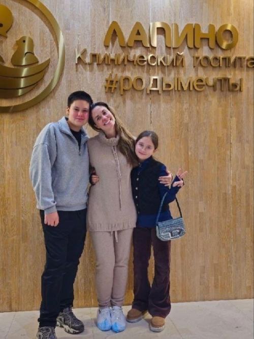 Агата муцениеце официально объявила о появлении на свет своей дочери и продемонстрировала выписку из больницы. 

