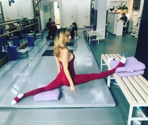 Ежедневная физическая активность - залог здоровья, красоты и стройности.