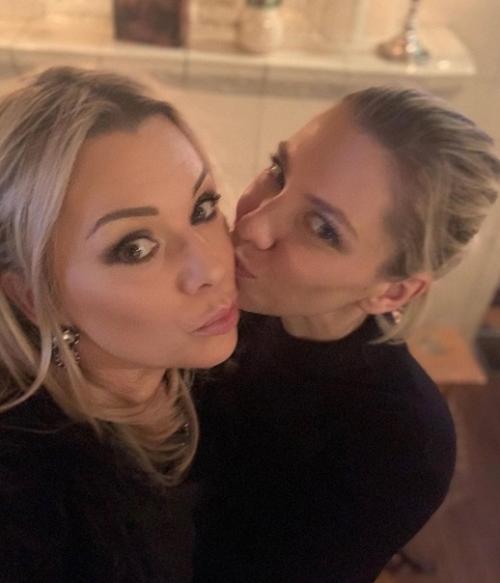 Ирина Салтыкова выглядит, как сестра своей 34-летней дочери. 01