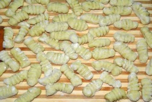 Картофельные ньокки. Ньокки - итальянское блюдо, похожее на клецки. 04 Картофельные ньокки. Ньокки - итальянское блюдо, похожее на клецки. 04