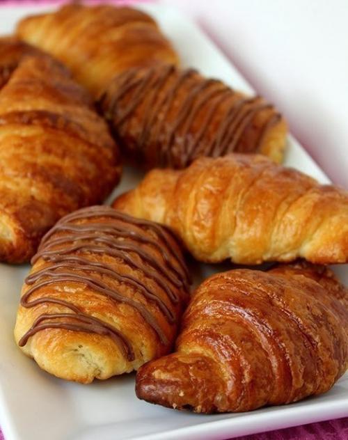 Круассаны с шоколадом. Круассаны с шоколадом.