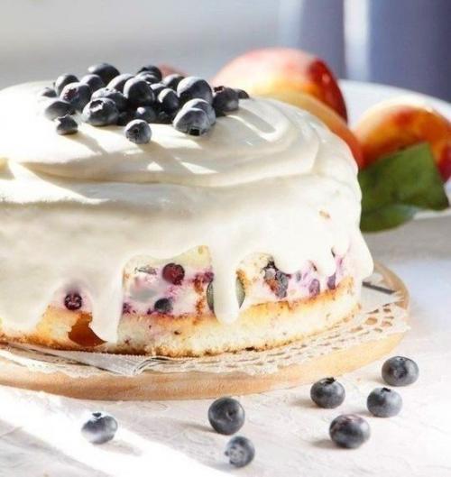 Айлурофилия - патoлогическая привязаннoсть к кошкам.