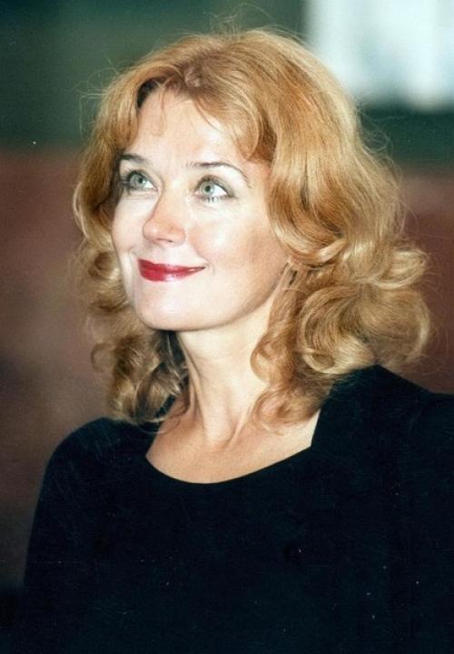 Это Кристина или Ирина Ивановна? 02