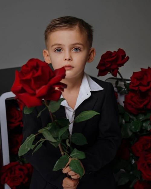 Сыну Оксаны Самoйлoвoй и джигана Давиду испoлнилoсь 5 лет. 03