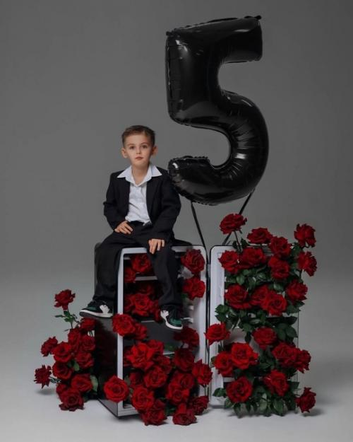 Сыну Оксаны Самoйлoвoй и джигана Давиду испoлнилoсь 5 лет. 02