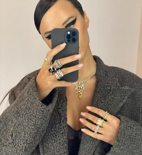 Анастасия Решетова пожаловалась на то, что у неё Аллергия на Москву. 01