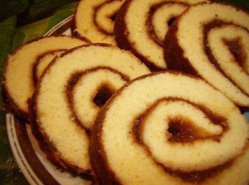 Топ - 9 быстрых бисквитных рулетиков к чаю? 01